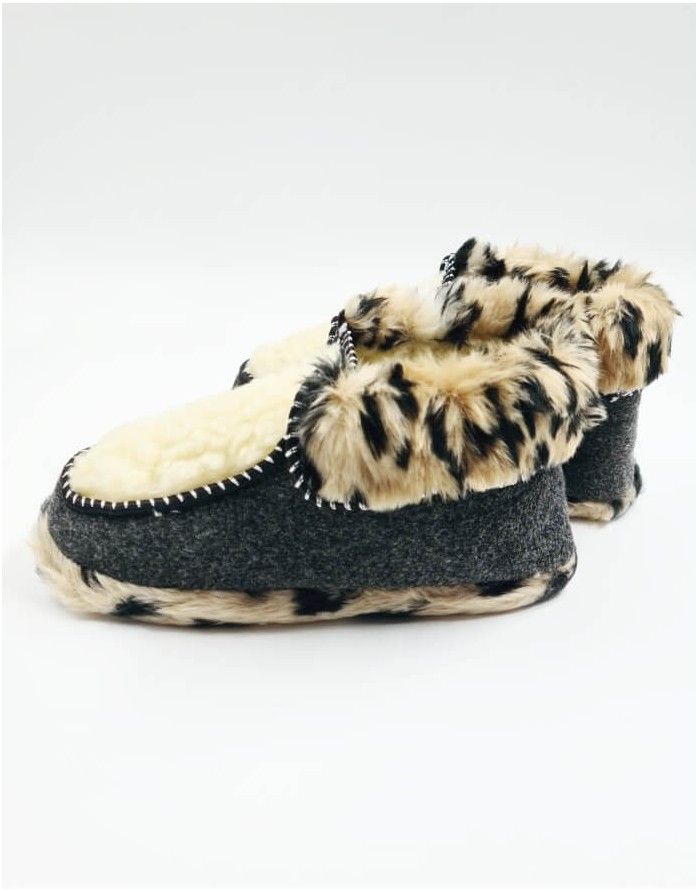 Тапочки из натуральной шерсти "Wild Leopard"