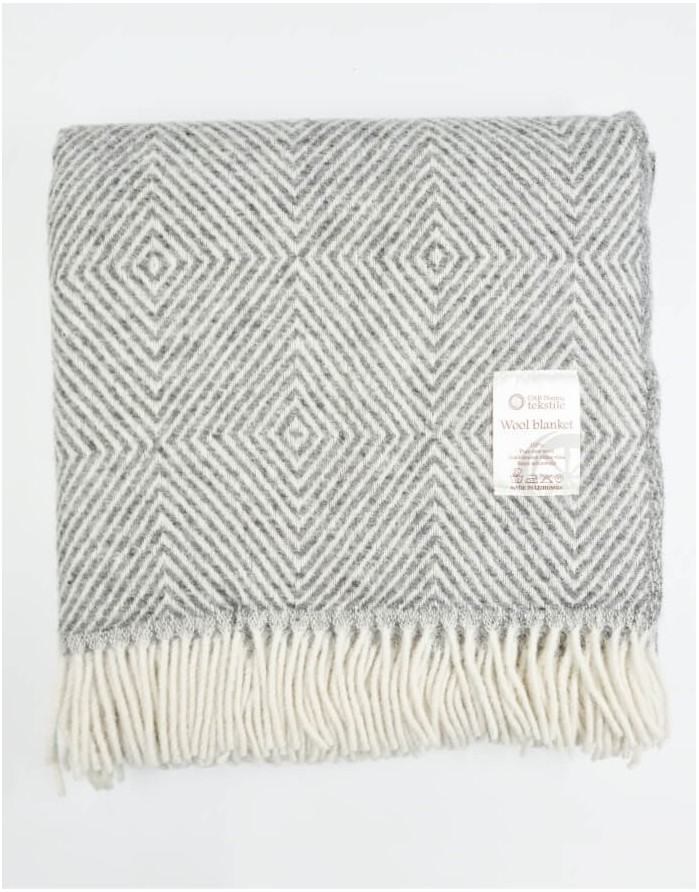 Dabīgais vilnas pleds "Rombeliai"