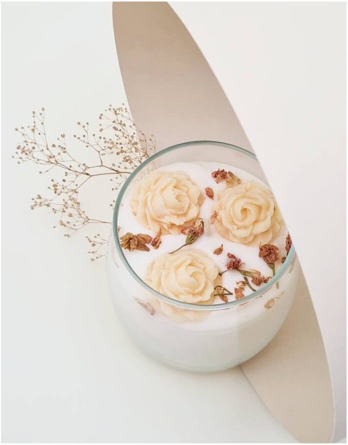 Soy wax candle "Roses"