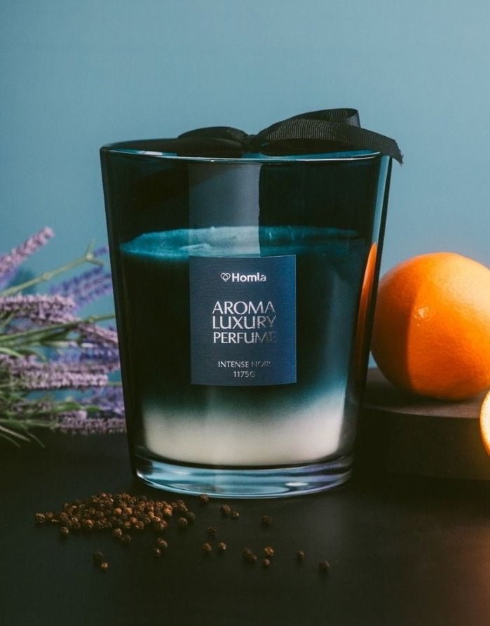 Aromātiska svece "Intense Noir" 1175 g
