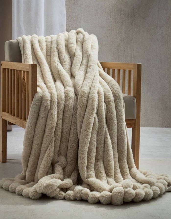 Pleds "Mafa Beige" 150x200 cm