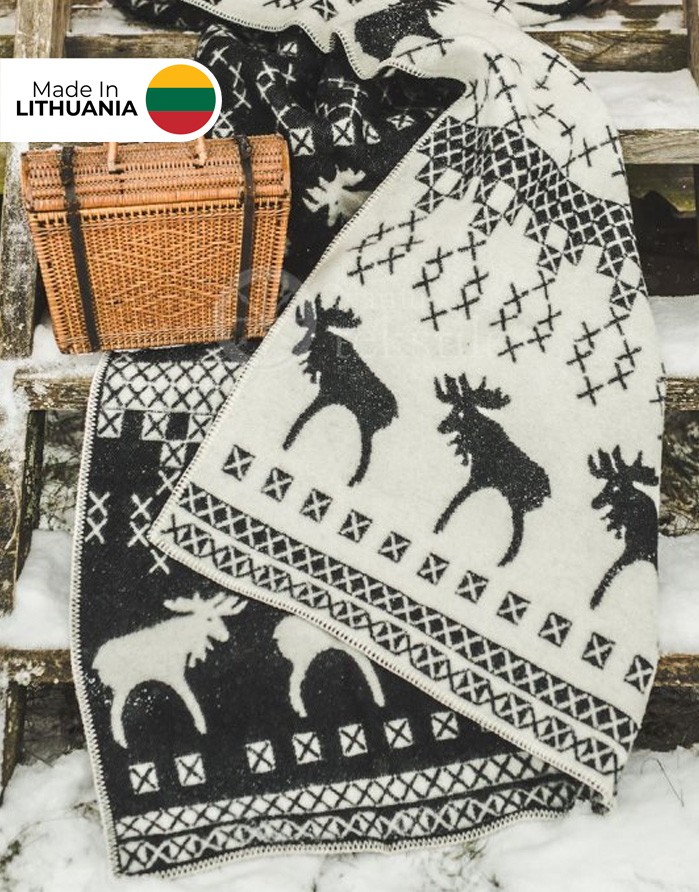 Dabīgas vilnas sega "Moose Black" 130x200 cm