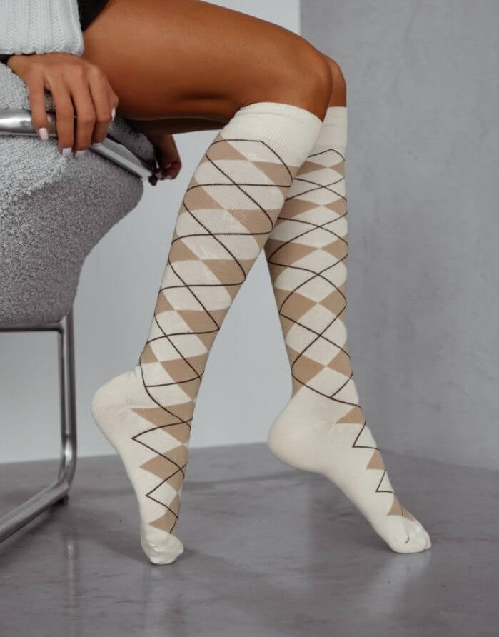 cSieviešu zeķes "Diamond Ecru"