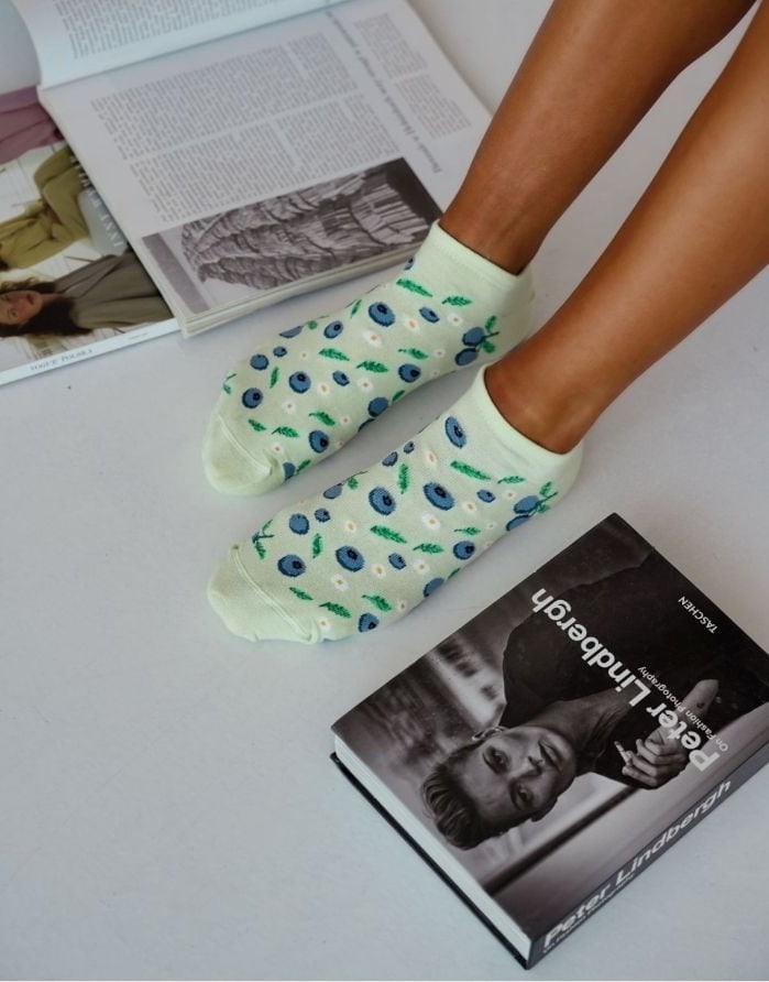 Women's socks "Berries Pistachio"