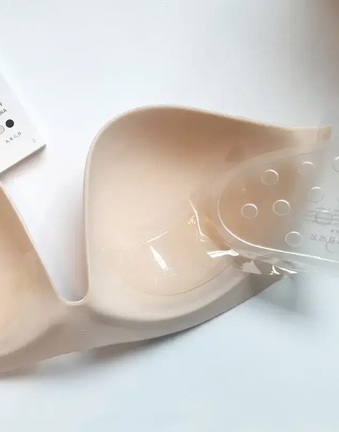 Līmējošs krūšturis "Wings bra"