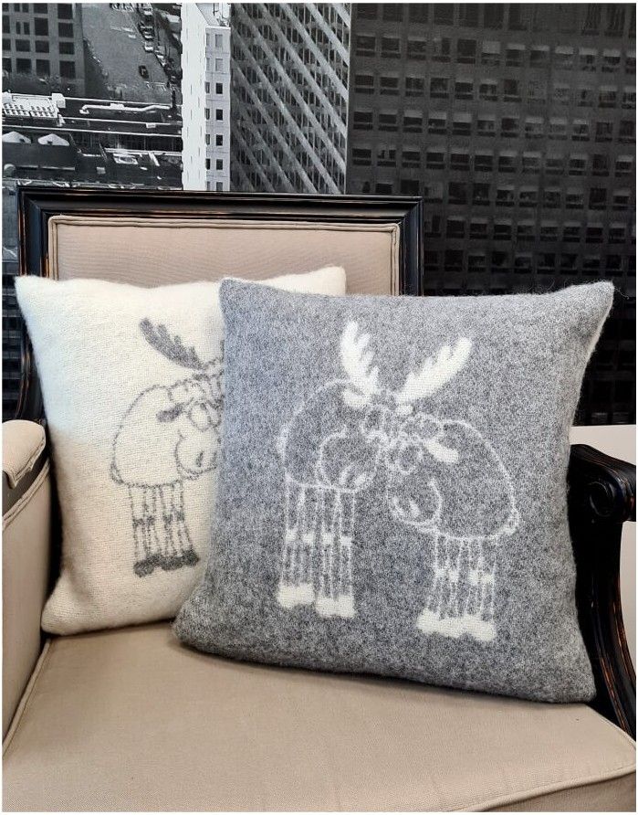Natural wool pillow "Elk Grey"