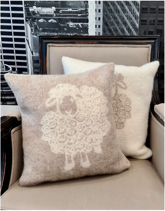 Natural wool pillow "Elk Beige"