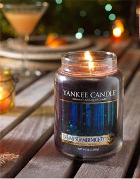 Aromātiska svece YANKEE CANDLE, Homemade Lemonade, 411 g