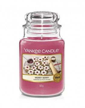 Scented candle YANKEE CANDLE, Merry Berry, 623 g