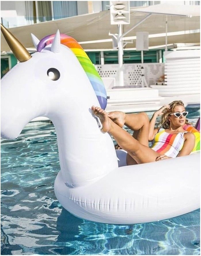 Piepūšams dzērienu turētājs "Neon Flamingo"