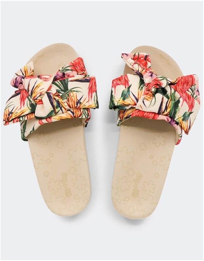 Slippers "Very Pink Chunky Love"