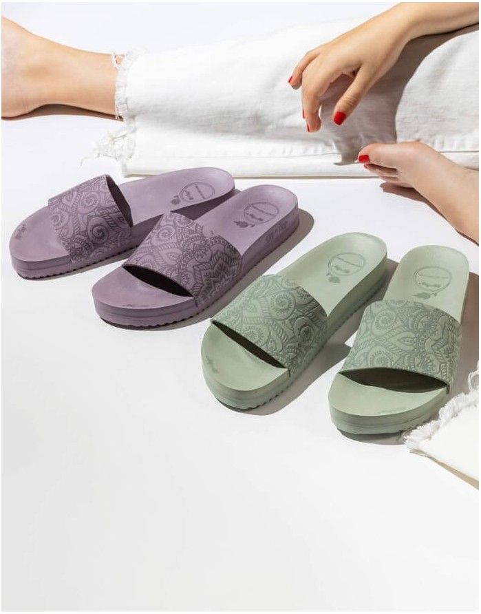 Slippers "Very Pink Chunky Love"